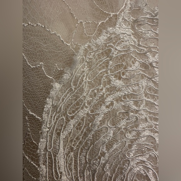 Vera Wang luxe Bridal Gown Black And White Size 10. 2014 Runway. Lace - Picture 7 of 16